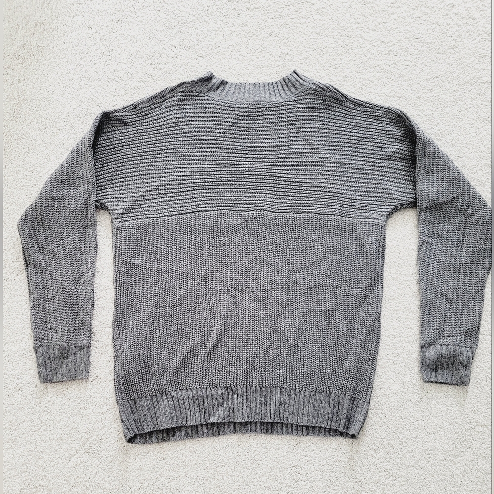 ✨SHEIN Essnce Solid Batwing Sleeve Sweater✨ - Picture 5 of 5